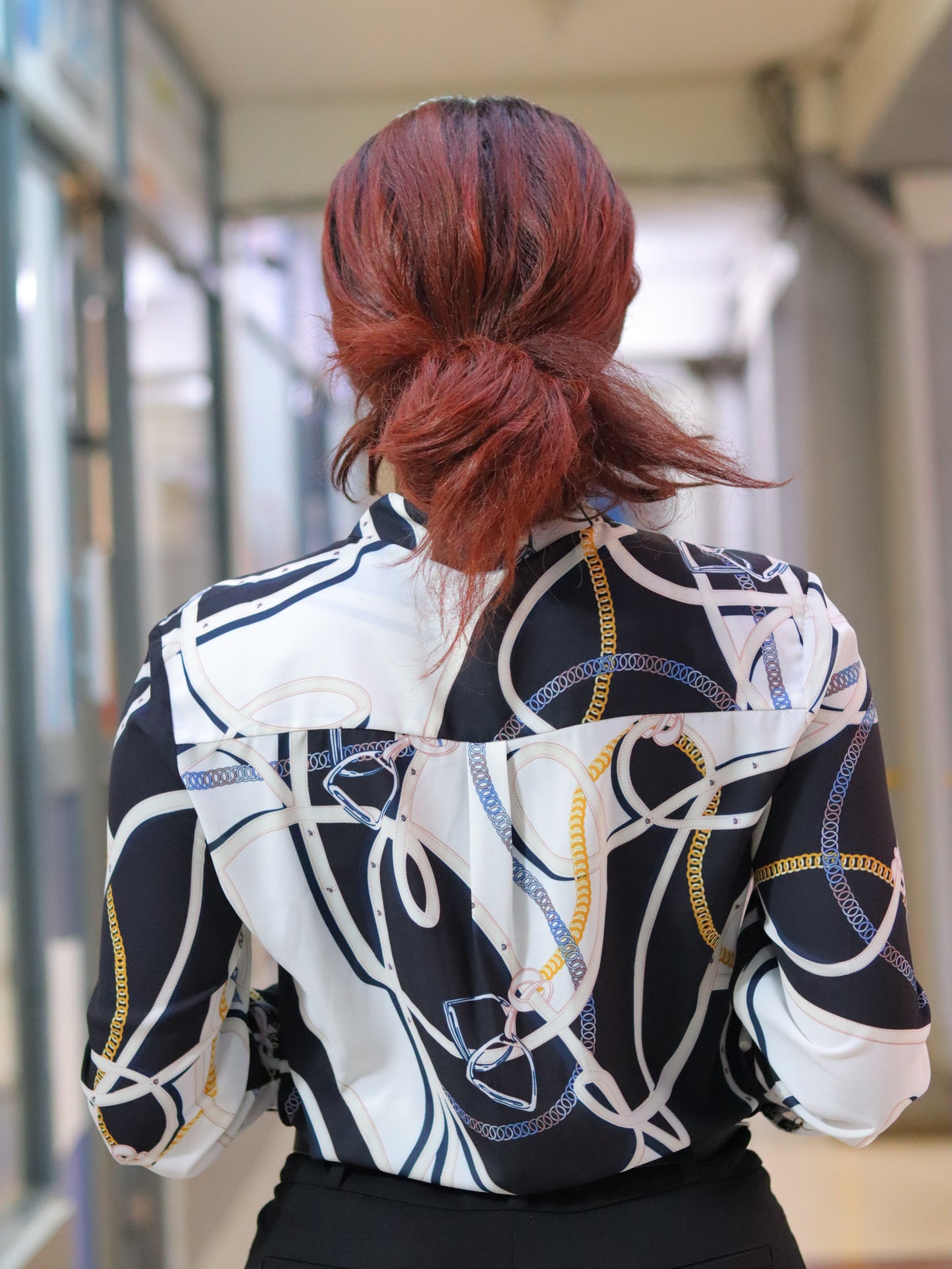 Chain Print Black Collared Blouse