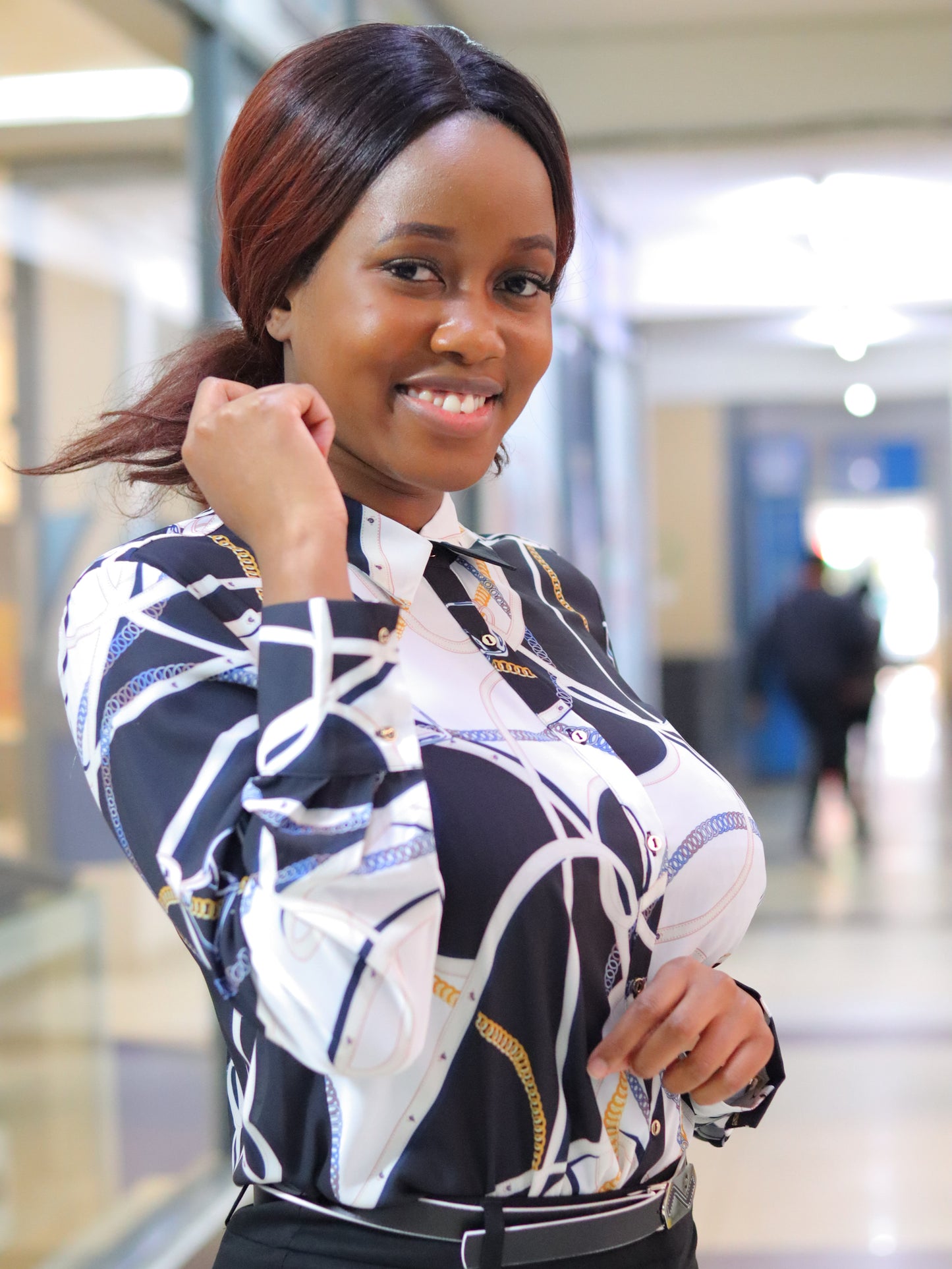 Chain Print Black Collared Blouse