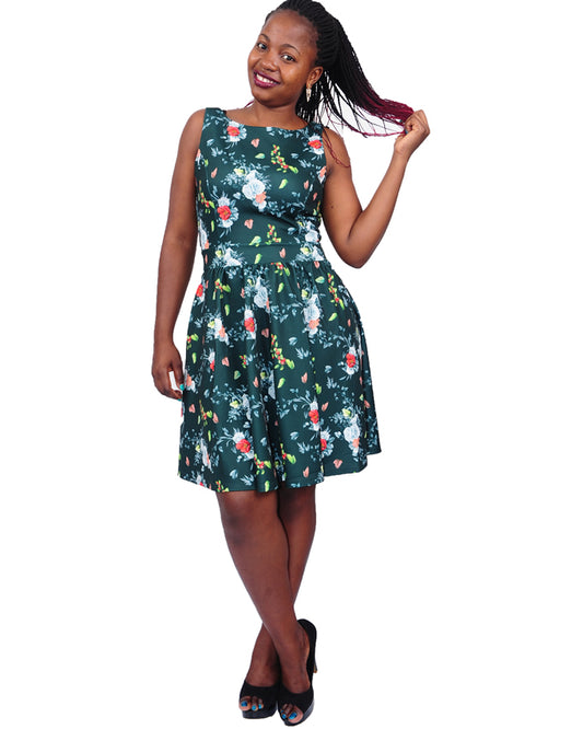 Vintage Roses On Green Colored Base Skater