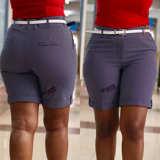 Roll up Hem Belted Shorts in Navy