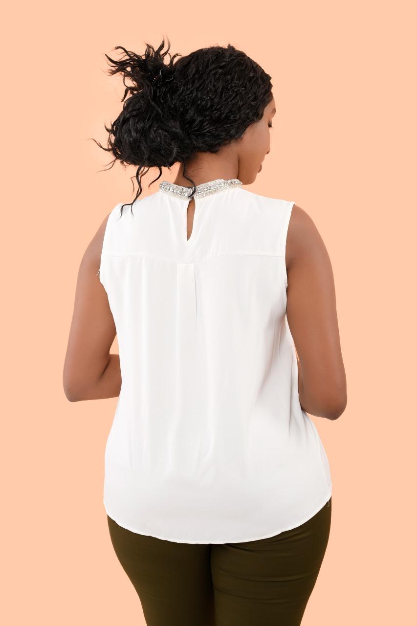 Embellished Crew Neck Off-White Sleeveless Blouse